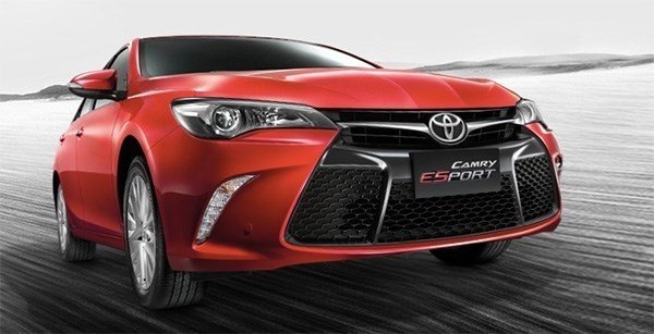 Toyota chính thức ra mắt Camry ESport tại Thái Lan
