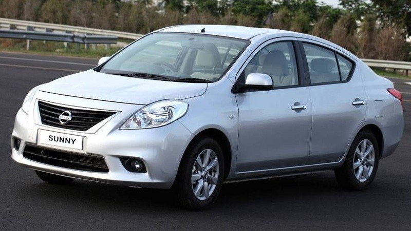 Cho thuê xe 4 chỗ Nissan giá rẻ