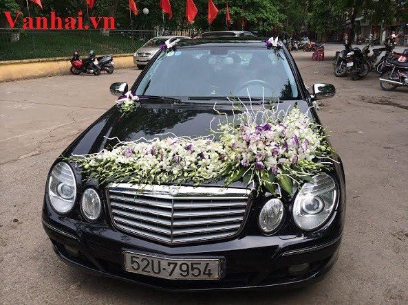 Cho thuê xe ô tô cưới giá rẻ tại Hà Nội