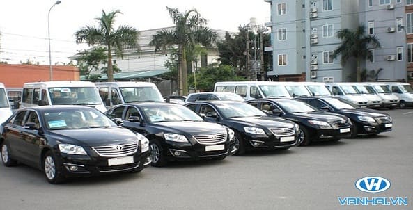 Cho thuê xe tháng giá rẻ tại quận Long Biên