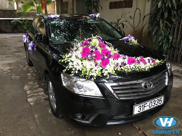 Cho thuê xe cưới Camry giá rẻ tại Hà Nội