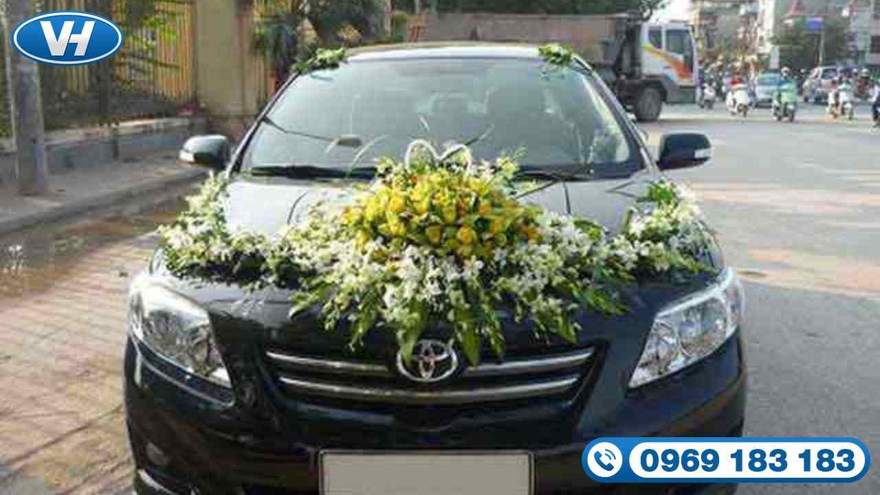 Mẫu thuê xe cưới toyota altis sang trọng tại Vân Hải