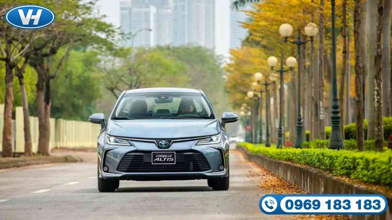 Dịch vụ cho thuê xe tháng 4 chỗ Toyota Altis đồng hành cùng bạn