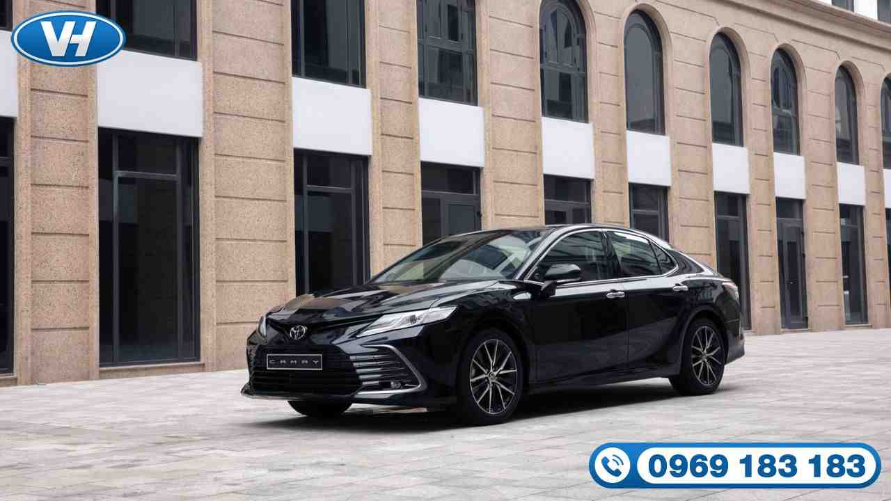 Mức giá thuê xe Toyota Camry 4 chỗ theo tháng cạnh tranh