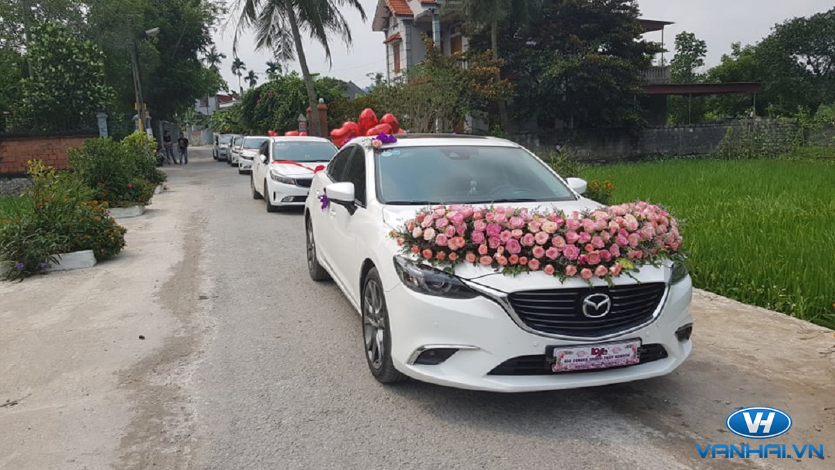 Cho thuê xe cưới mazda giá rẻ tại Hà Nội