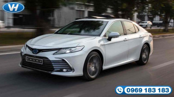 Cho thuê xe du lịch 4 chỗ Toyota Camry 2024 tại Hà Nội