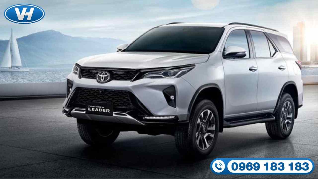 Dịch vụ cho thuê xe tháng 7 chỗ Toyota Fortuner uy tín