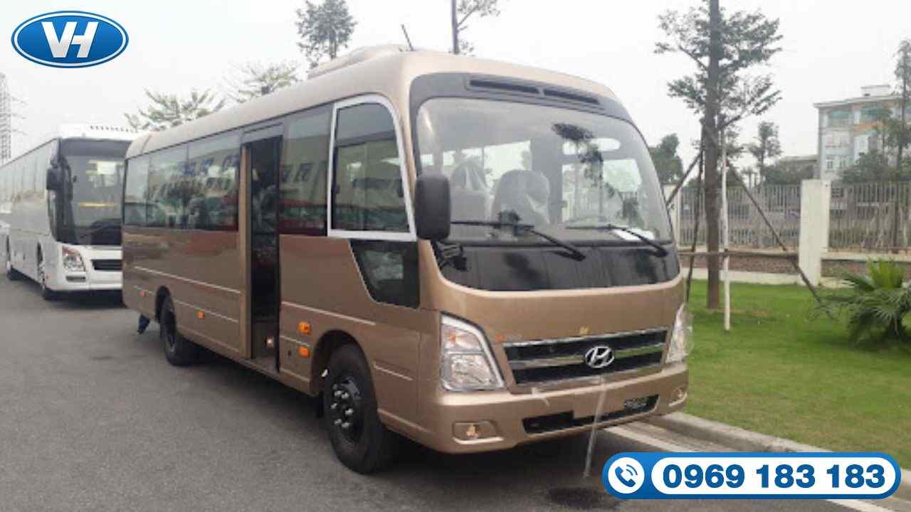 Bảng giá cho thuê xe 29 chỗ Hyundai County 2024 ưu đãi