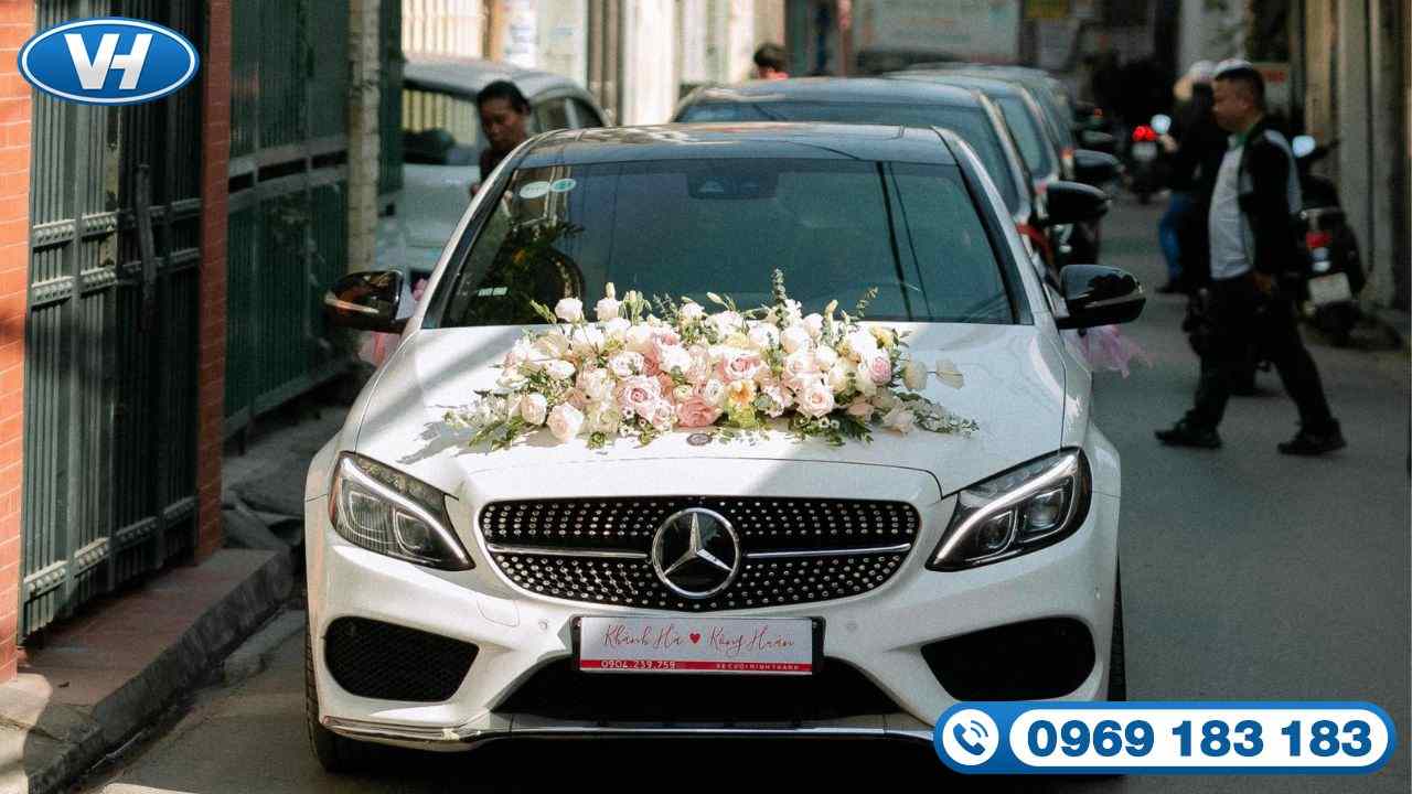 Bảng giá cho thuê xe cưới Mercedes C300 có nhiều ưu đãi