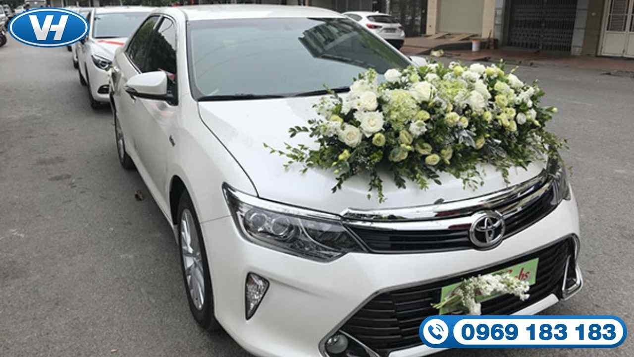 Bảng giá cho thuê xe cưới Toyota Camry 2023 phải chăng