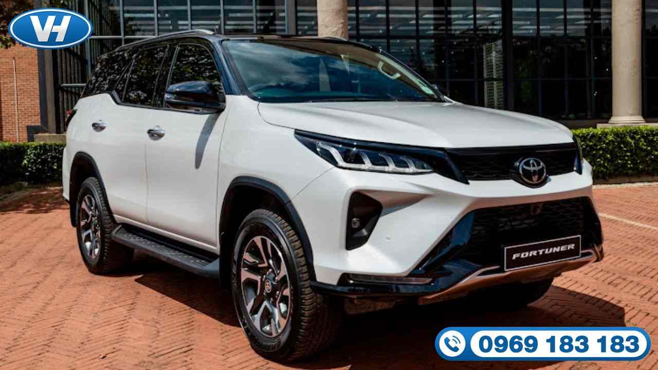 Thuê xe Toyota Fortuner 2024 theo tháng với giá cạnh tranh