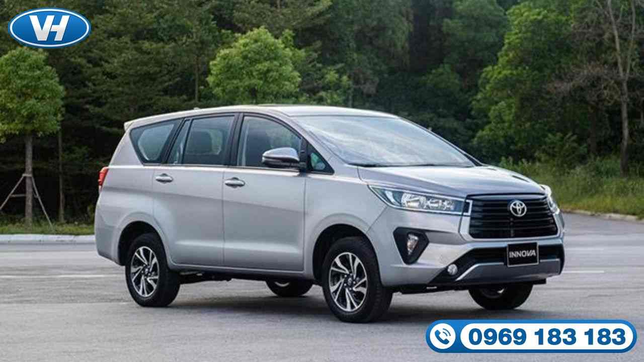 Cho thuê xe tháng Toyota Innova 2023 với bảng giá ưu đãi