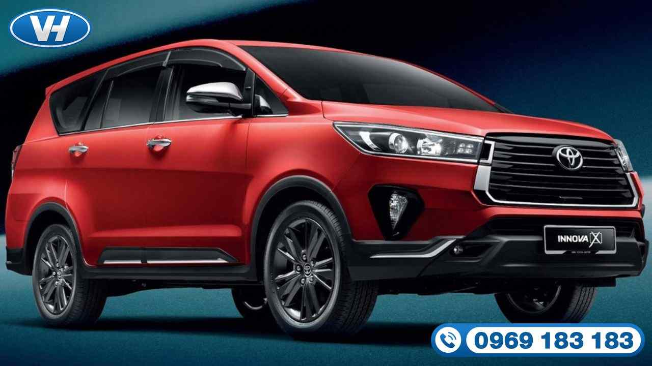 Thủ tục đặt xe tháng 7 chỗ Toyota Innova 2023 đơn giản