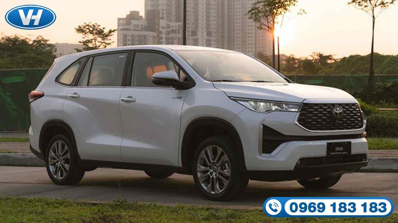 Bảng giá cho thuê xe tháng Toyota Innova 2024 ưu đãi