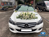Cho thuê xe cưới 4 chỗ Mercerdec C300 giá rẻ tại Hà Nội