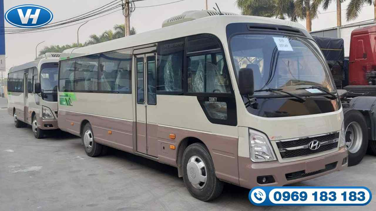 Bảng giá cho thuê xe 29 chỗ Hyundai County 2024 hợp lý