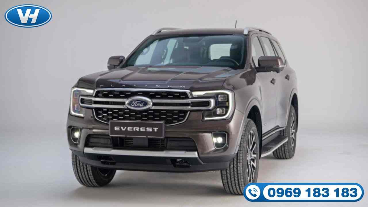 Mẫu xe Ford Everest 7 chỗ thu hút với hình thức sang trọng