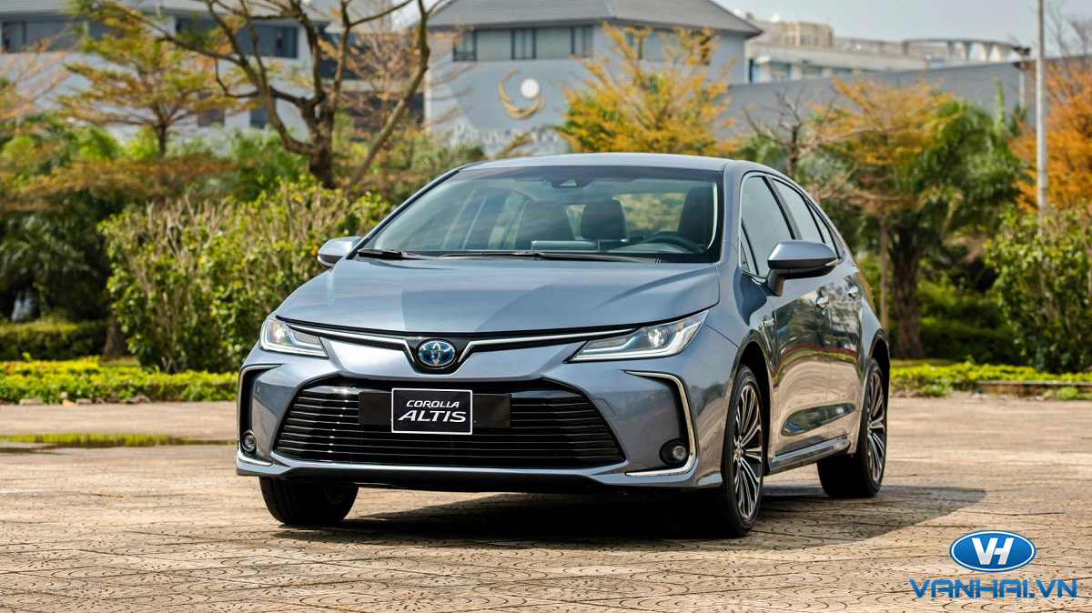 Cho thuê xe Toyota Corolla Altis giá rẻ tại Hà Nội