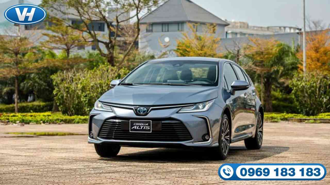 Cho thuê xe du lịch 4 chỗ Toyota Corolla Altis tại Hà Nội