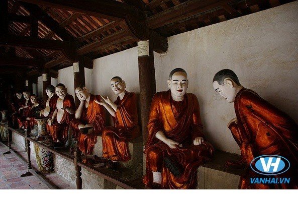 Thưởng ngoạn cảnh sắc cổ kính của chùa Chuông – Hưng Yên