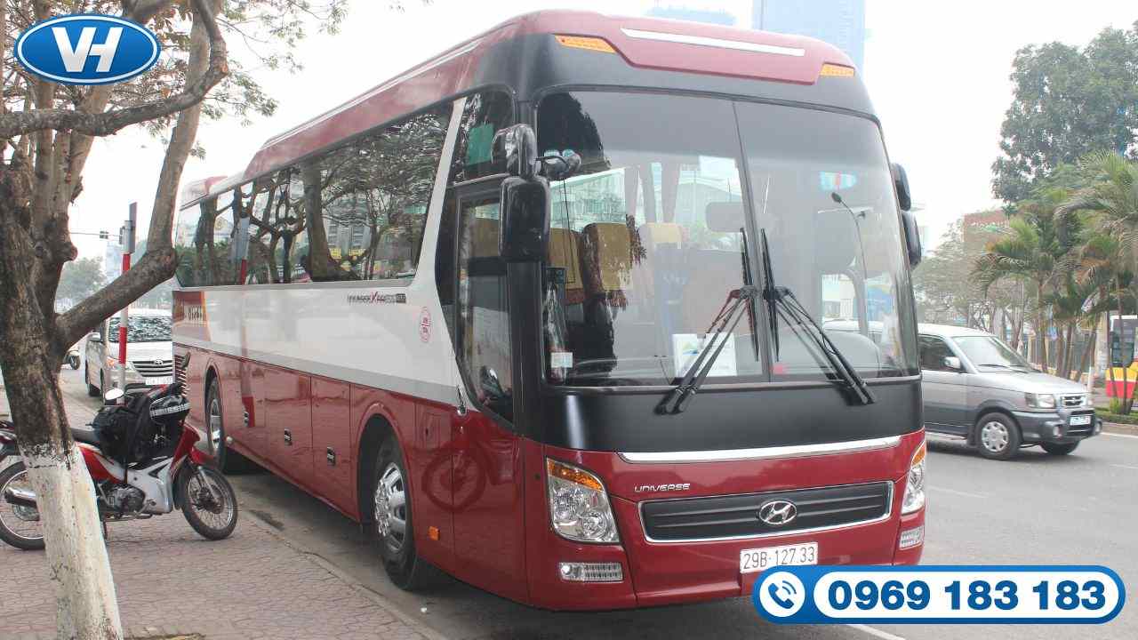 Cho thuê xe 45 chỗ Hyundai Universe 2024 theo tháng với giá ưu đãi