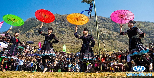 Không khí lễ hội Gầu Tào của người H'Mông