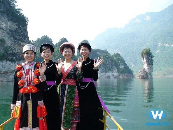 Bỏ túi kinh nghiệm đi du lịch khám phá Na Hang – Tuyên Quang