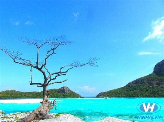 Côn Đảo với sắc biển xanh đặc biệt