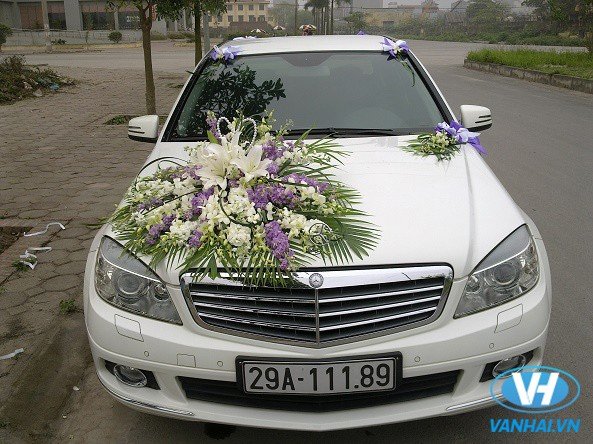 Hoa xe cưới Mercedes 