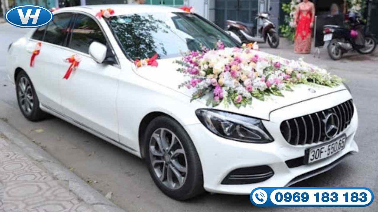 Cho thuê xe cưới Mercedes giá rẻ nhất tại Hà Nội của công ty Vân Hải