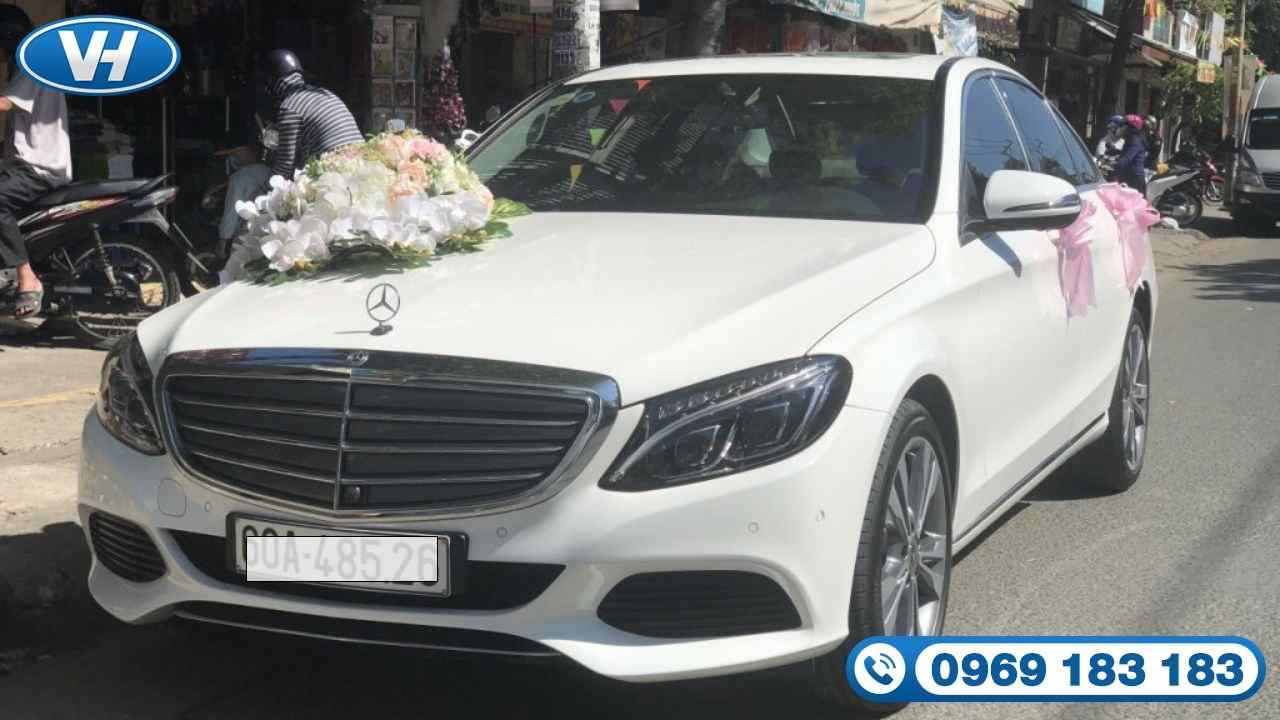 Địa chỉ thuê xe cưới Mercedes giá rẻ tại Hà Nội của công ty Vân Hải