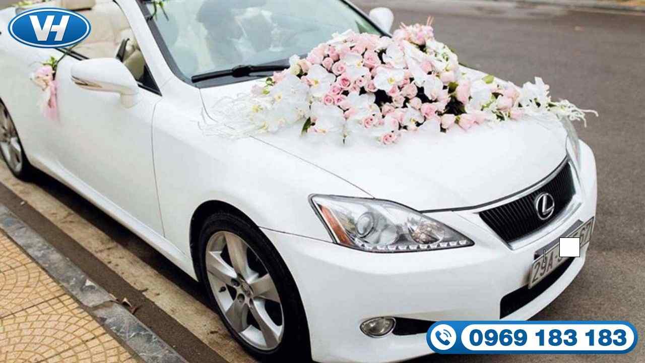 Thiết kế thời thượng của xe cưới Lexus