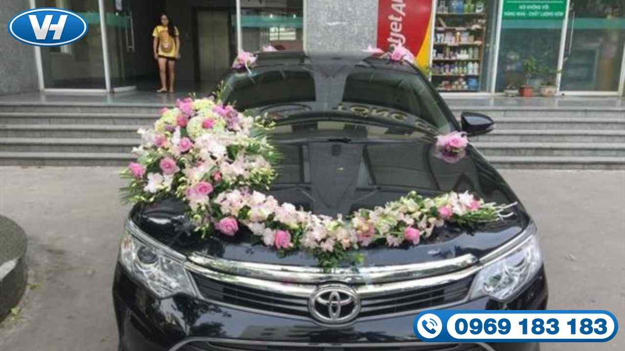 Cho thuê xe cưới Toyota Camry phục vụ ngày vu quy