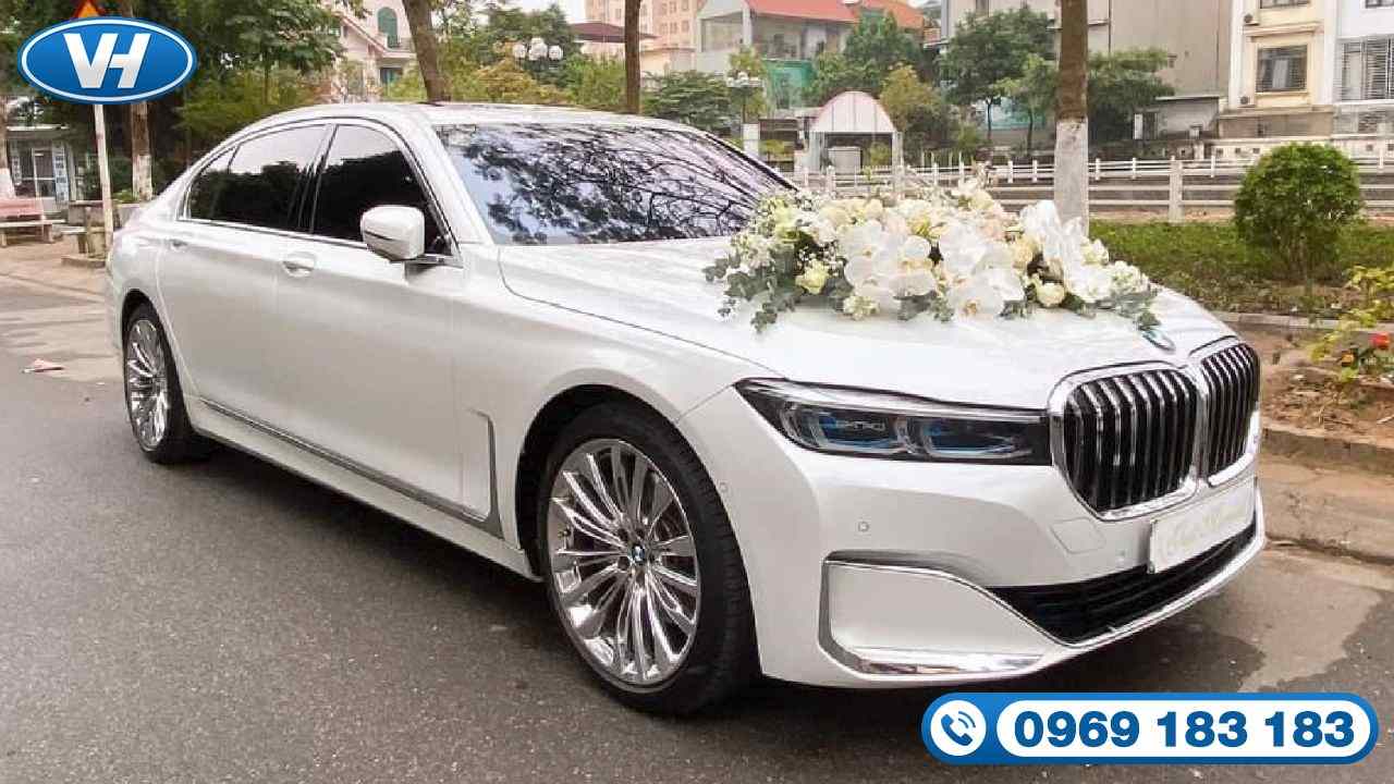 Hình thức vô cùng ấn tượng của xe cưới BMW