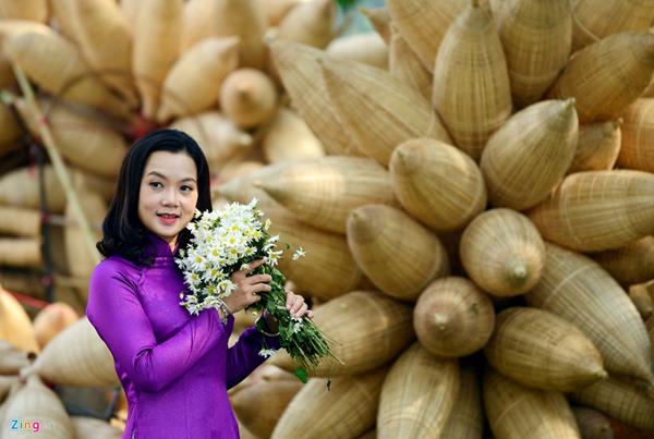 Không gian trưng bày các sản phẩm của làng nghề tre đan Phú Vinh (Chương Mỹ, Hà Nội).