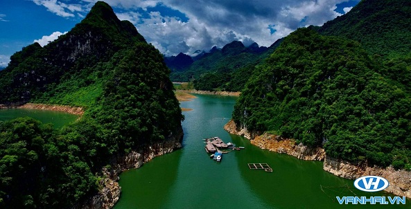 Cảnh sắc chiều tà huyền ảo, mộng mơ