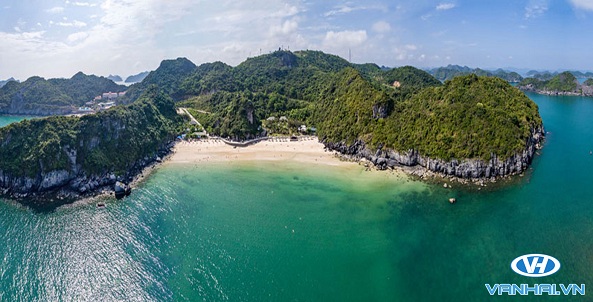 Khung cảnh thiên nhiên nên thơ ở đảo Khỉ