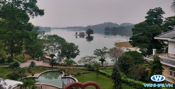 Hồ Đồng Mô là điểm du lịch lý tưởng