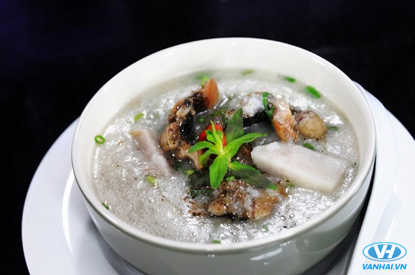 Cháo lươn là một món ăn độc đáo ở Thiên Cầm