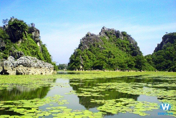 Có một hồ Quan Sơn mê hoặc bao người ở đất thủ đô Hà Nội