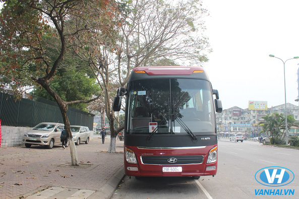 Thuê xe 4 chỗ đến 45 chỗ tại công ty Vân Hải