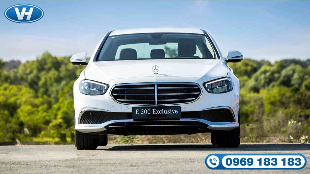 Thủ tục thuê xe 4 chỗ Mercedes đơn giản, tiện ích