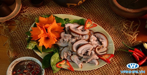 Lợn mán Mai Châu được chế biến thành nhiều món ngon khác nhau