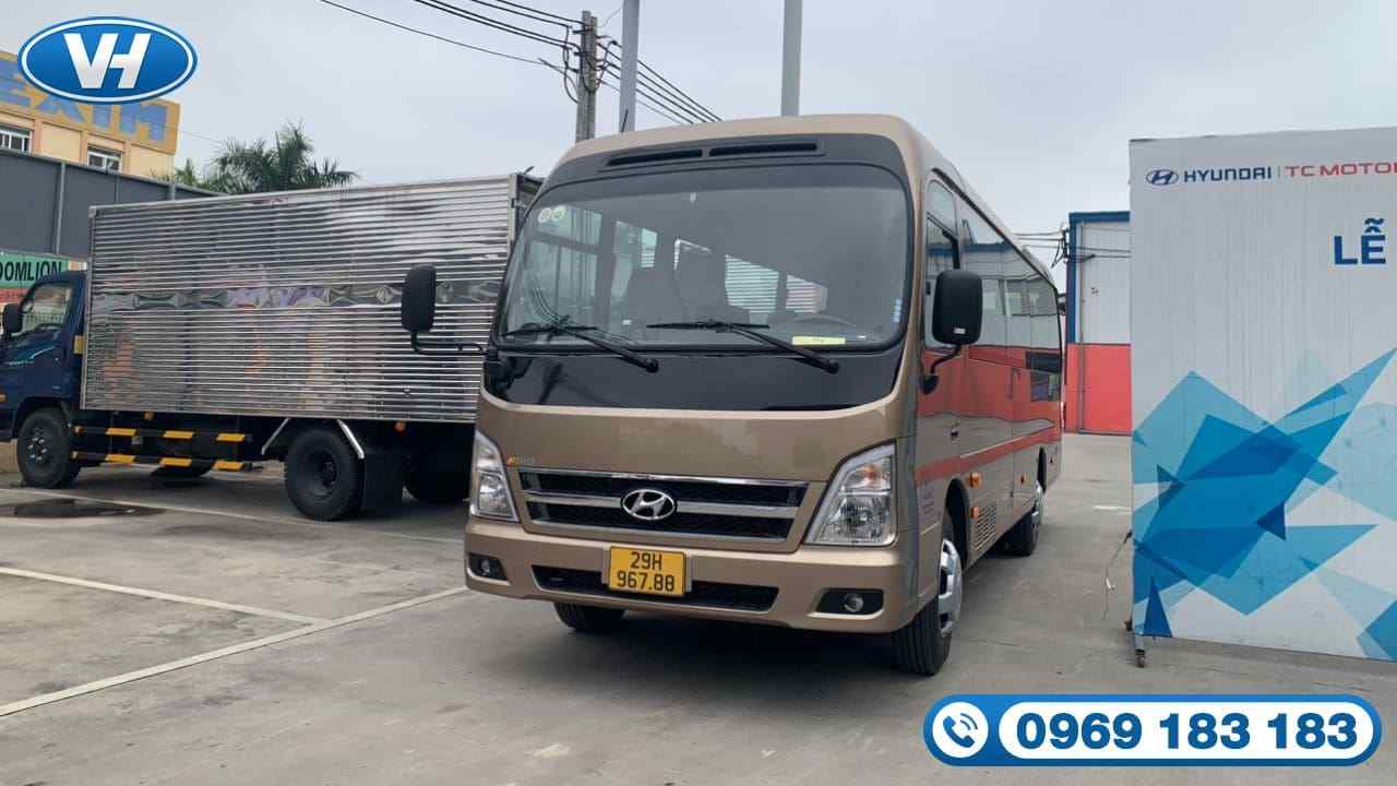 Đa dạng dịch vụ cho thuê xe 29 chỗ Hyundai County