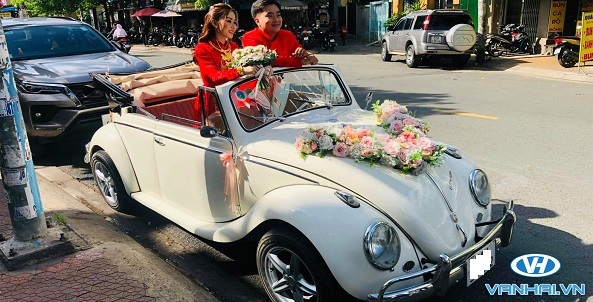 Một mẫu xe cưới mui trần rất được yêu thích tại Vân Hải