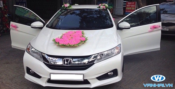 Xe cưới Honda Civic được đưa vào phục vụ khách hàng