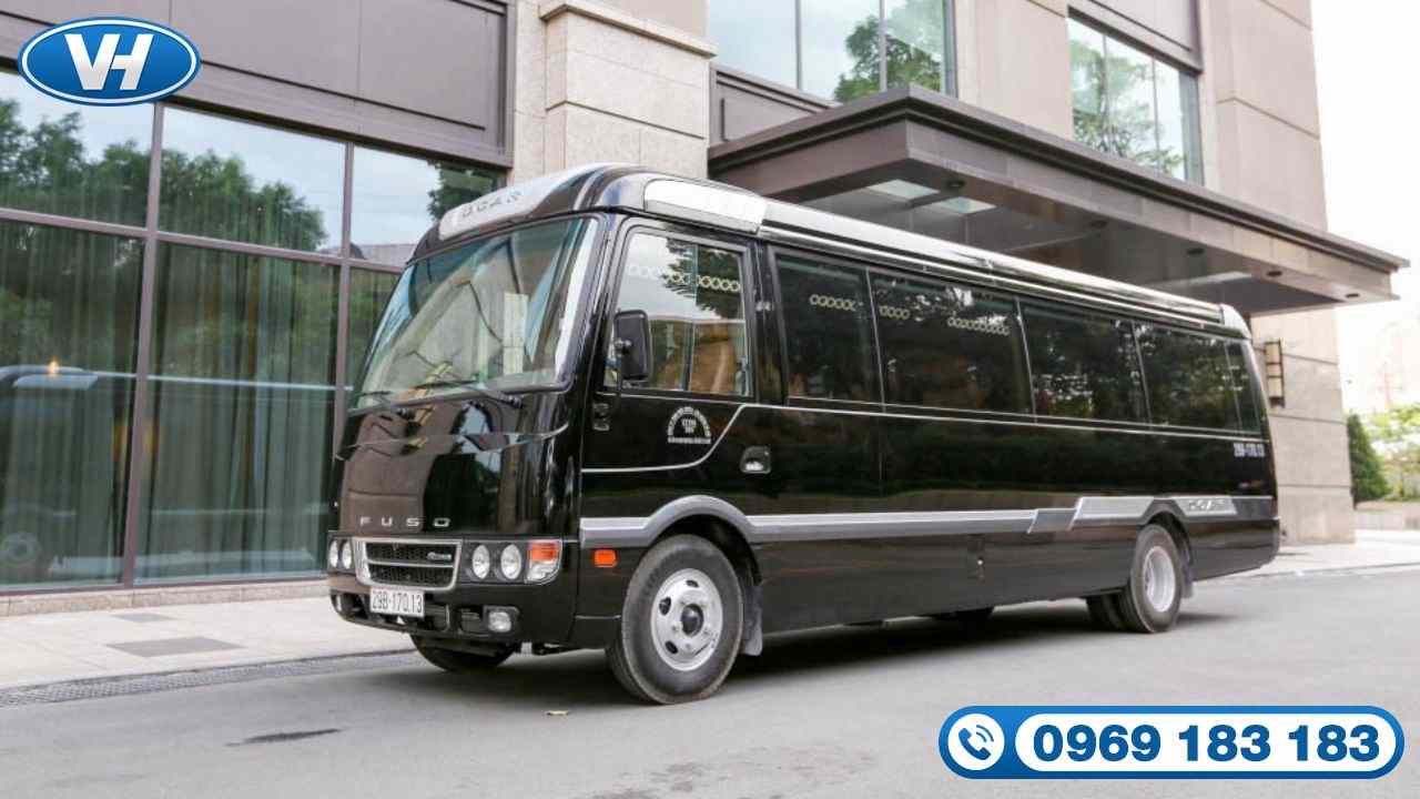 Vân Hải cho thuê xe 19 chỗ Fuso Rosa Dcar Limousine uy tín