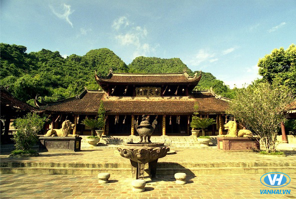 Du lịch đầu xuân miền bắc đến chùa Hương
