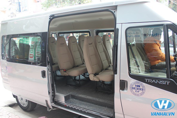 Dàn xe hiện đại của Vân Hải phục vụ du khách đi du lịch Mai Châu