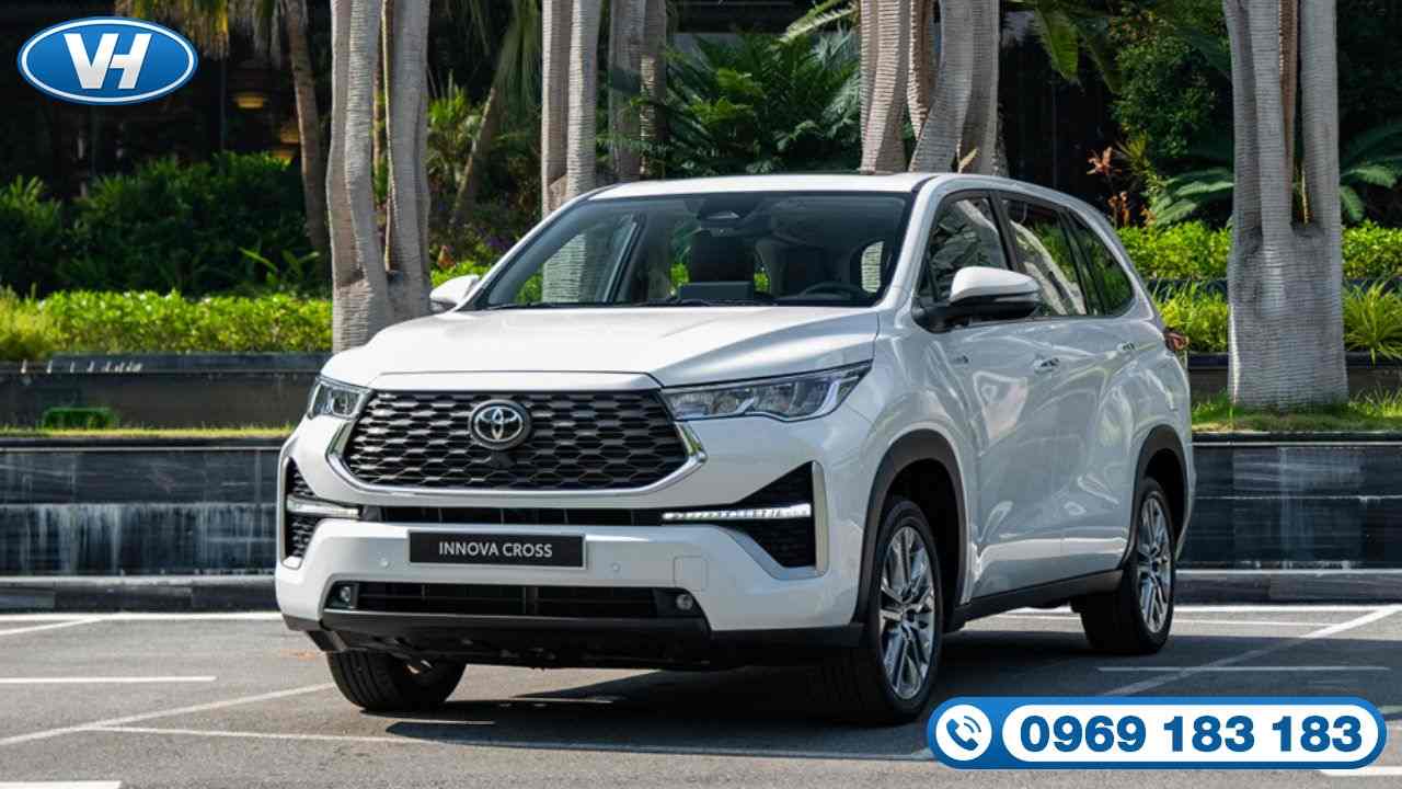 Vân Hải cho thuê xe 7 chỗ Toyota Innova Cross